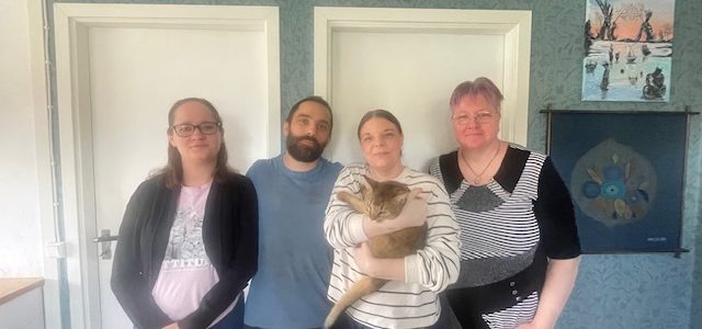 Med på bild från vänster: Jennifer Nobelius, Christopher Waern, Mikaela Nordin, Katten Mirre, Katarina Andersson. 
